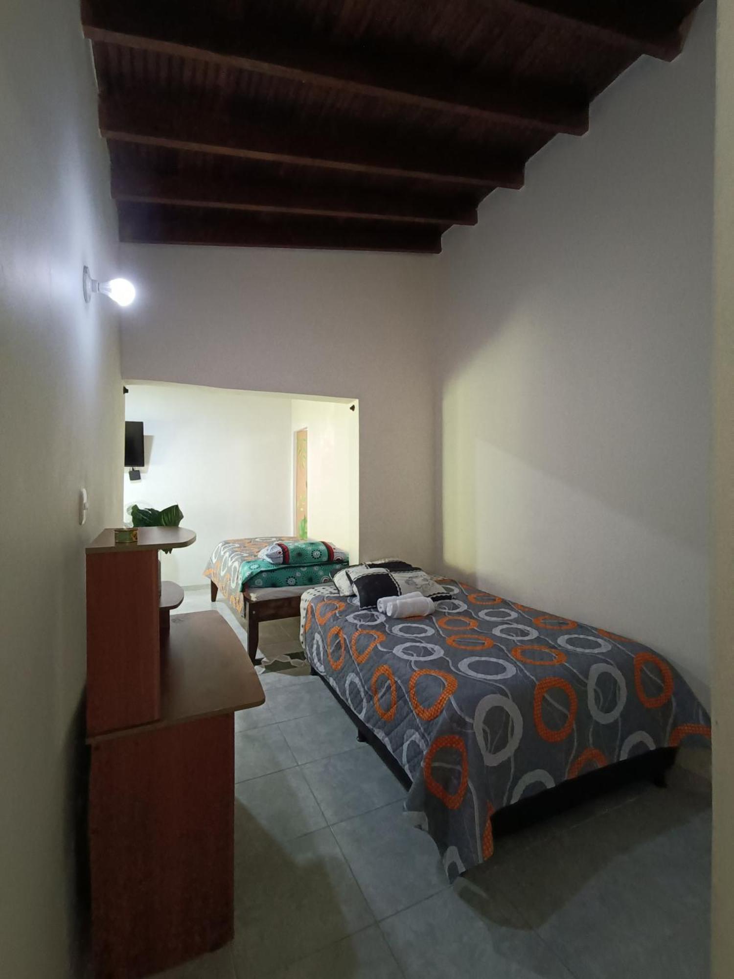 Pa Pasiar Hostal Medellín Pokoj fotografie