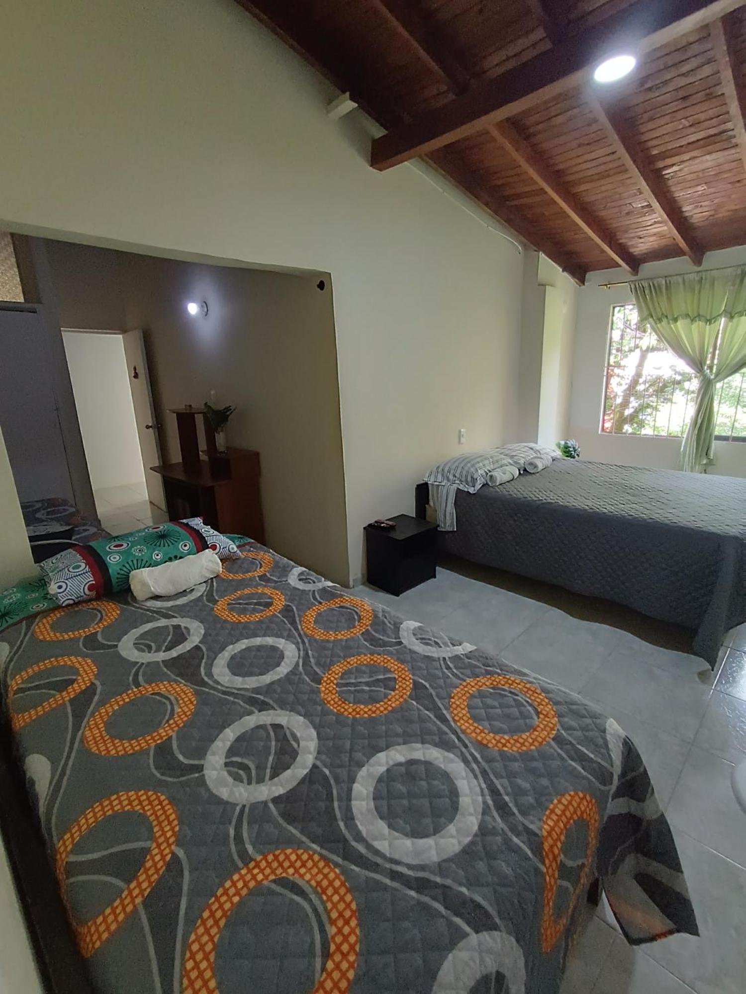 Pa Pasiar Hostal Medellín Pokoj fotografie